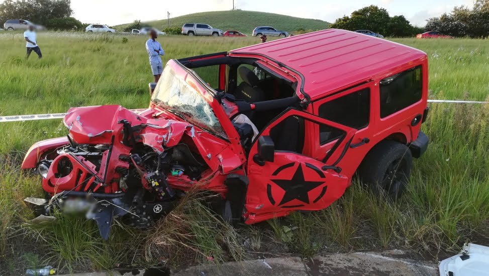 one killed in M4 multi-vehicle crash near umhlanga