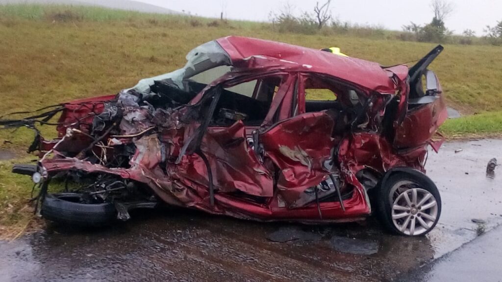 n2 truck accident tugela